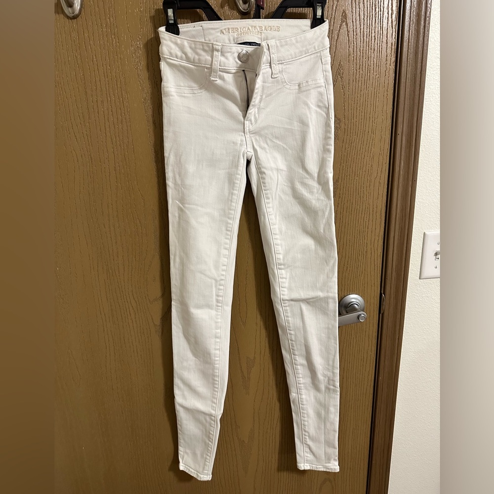 American Eagle White Jeans